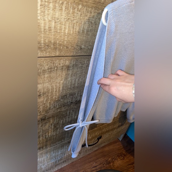 Willow & root lace-up mock neck sweater - Picture 6 of 9